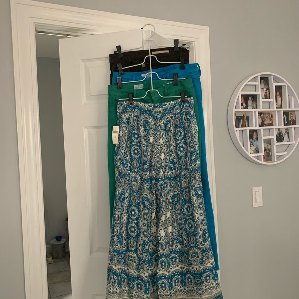 4 pairs pants and jeans. Take all 4!   Bundle